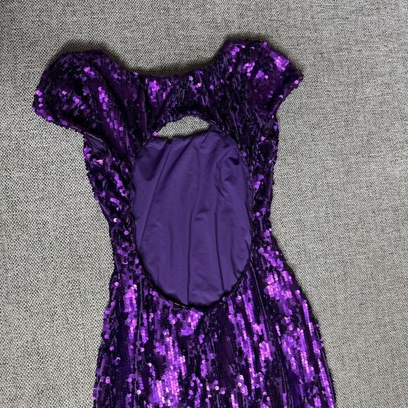 Dress The Population Sequined Mini Dress Purple Color Back Cutout Stretch Size S - Picture 8 of 9